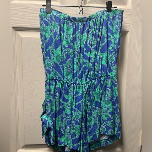 ISO Loopy Elephants romper in a size XL - Picture 1 of 2